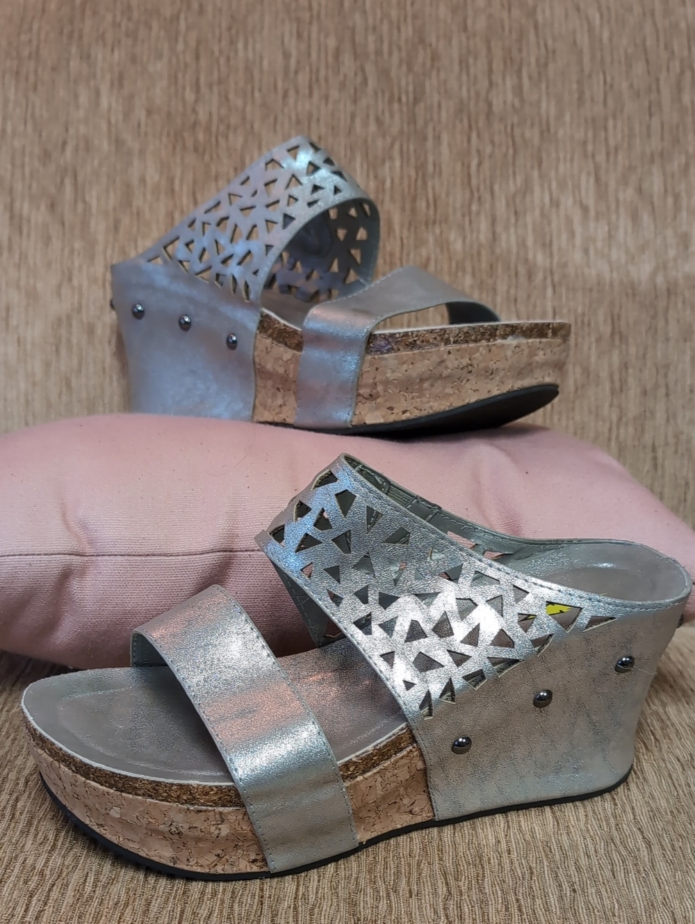 Volatile leather wedges